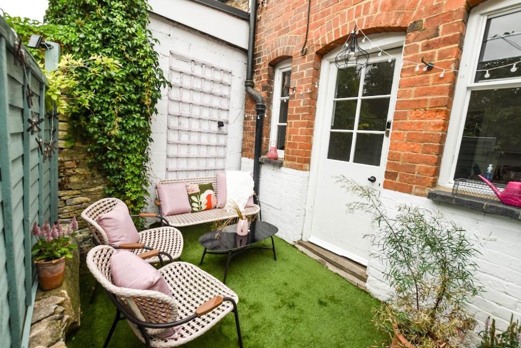 Cheerful 3 Bed Grade II Central Cottage Cirencester Dış mekan fotoğraf